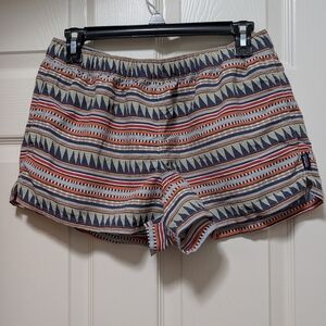 Patagonia Women's Barely Baggies shorts 2.5 Geometric Stripe Pattern Size Medium